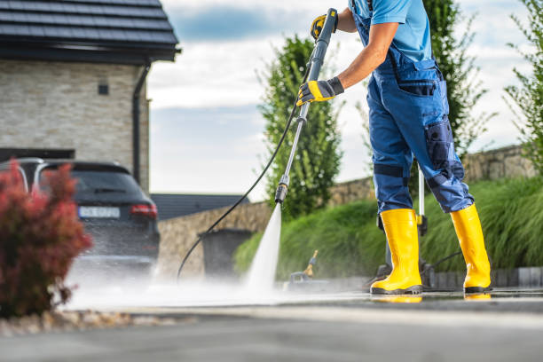 Why Choose Our Certified Pressure Washing Experts for Your Project Needs in Crandon Lakes, NJ?